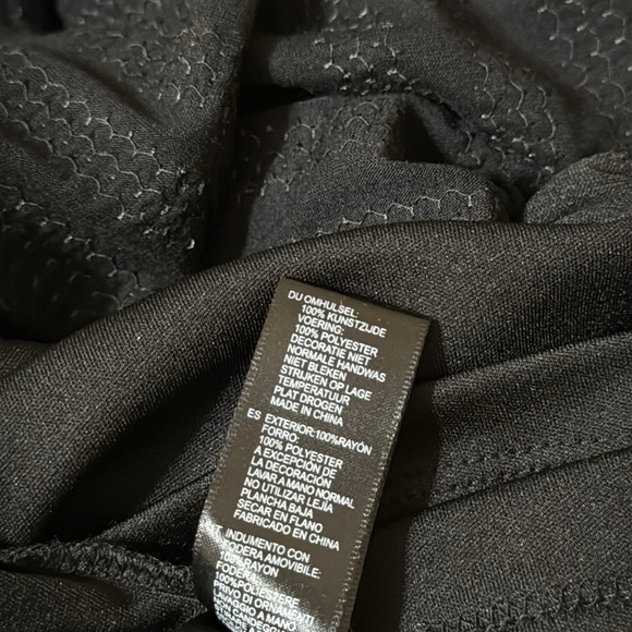 Black Sequins Mini Skirt Wide Elastic Waist Size Medium - Picture 6 of 6